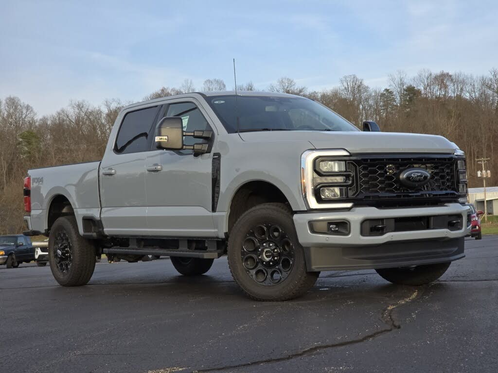 2026 Ford F-350 Super Duty Lariat Crew Cab 4WD