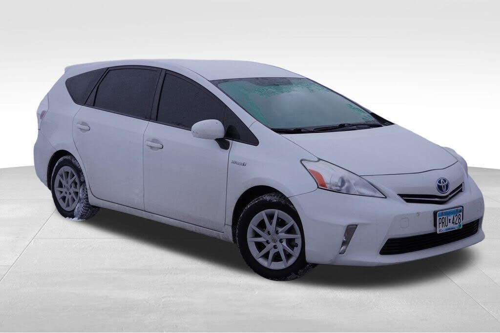 2013 Toyota Prius v Two FWD
