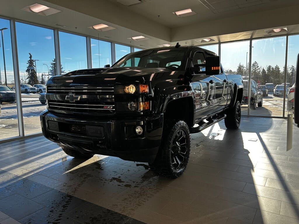 2017 Chevrolet Silverado 3500HD LTZ Crew Cab 4WD