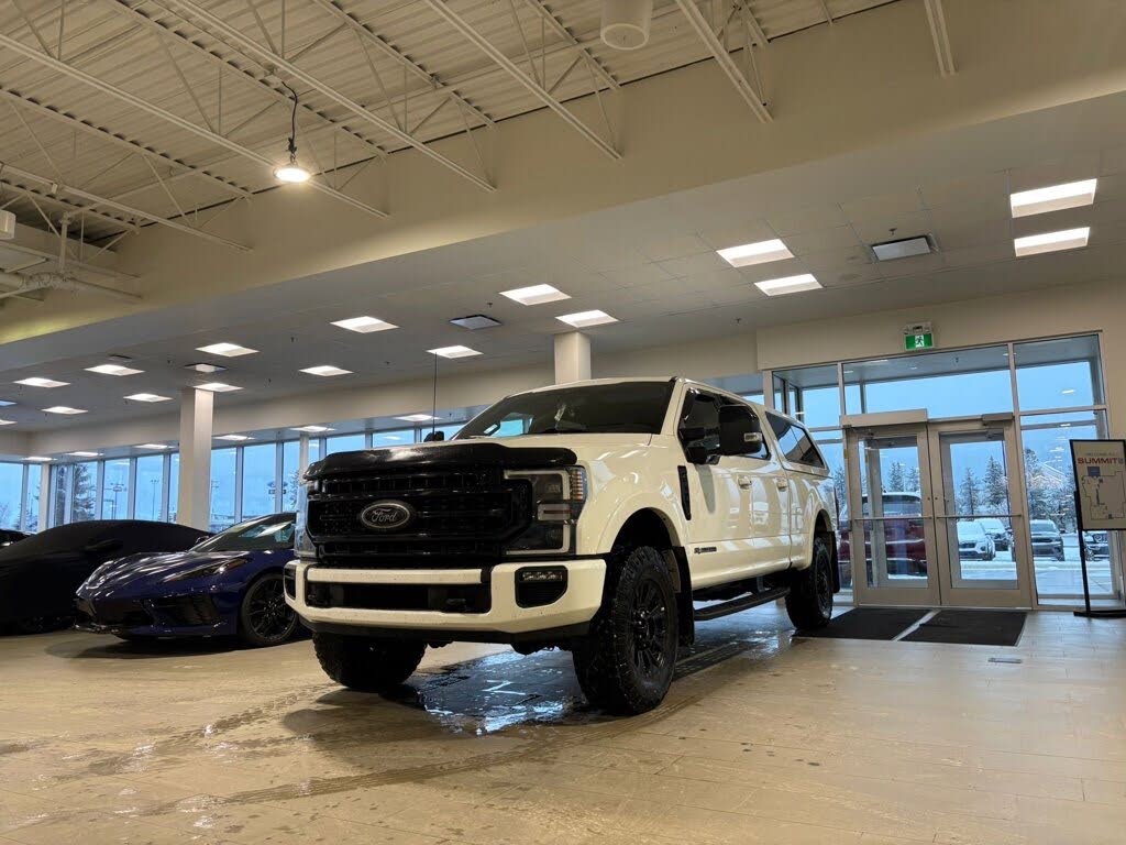 2022 Ford F-250 Super Duty Lariat Crew Cab 4WD