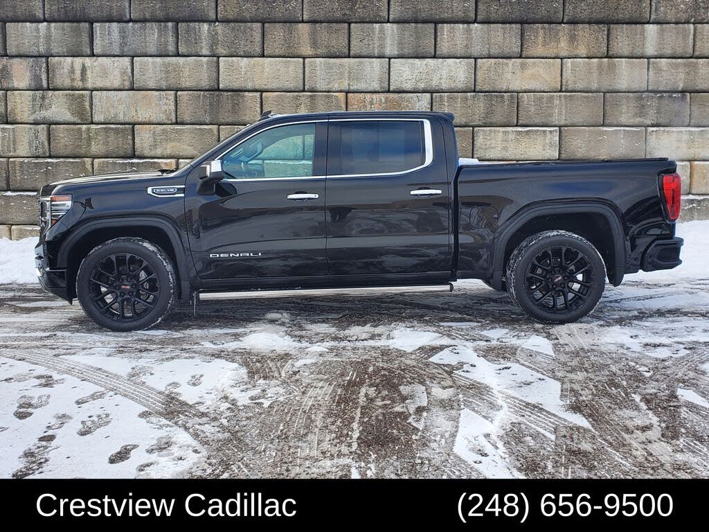 2022 GMC Sierra 1500 Denali Crew Cab 4WD