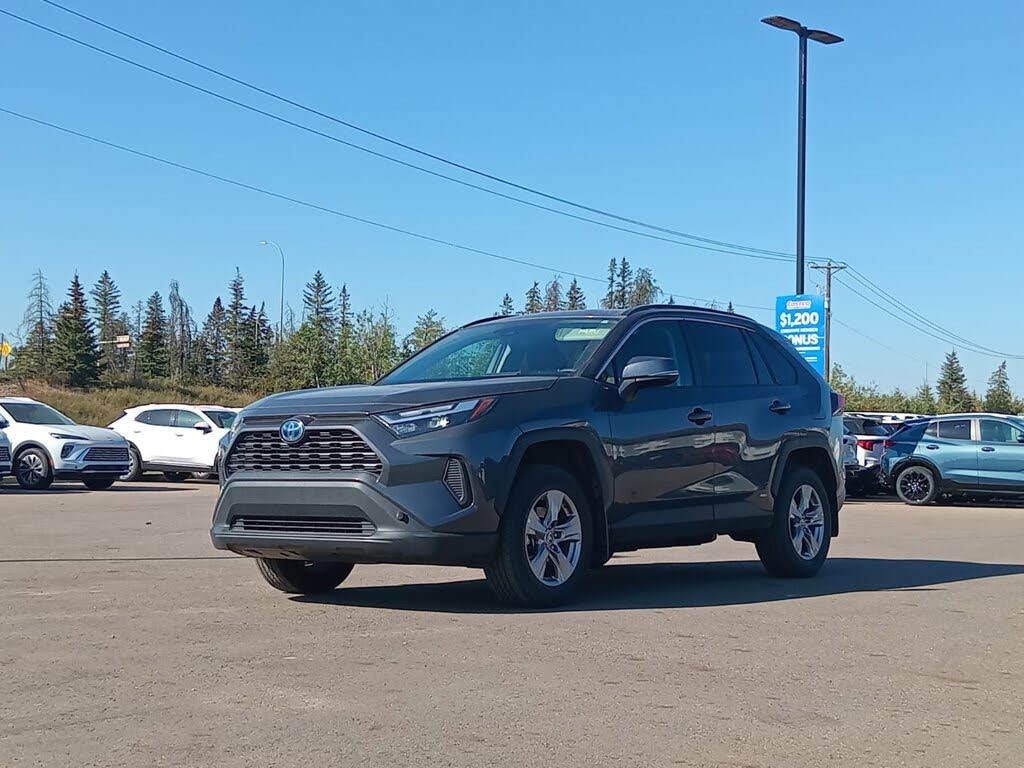 Toyota RAV4 Hybrid XLE AWD 2023