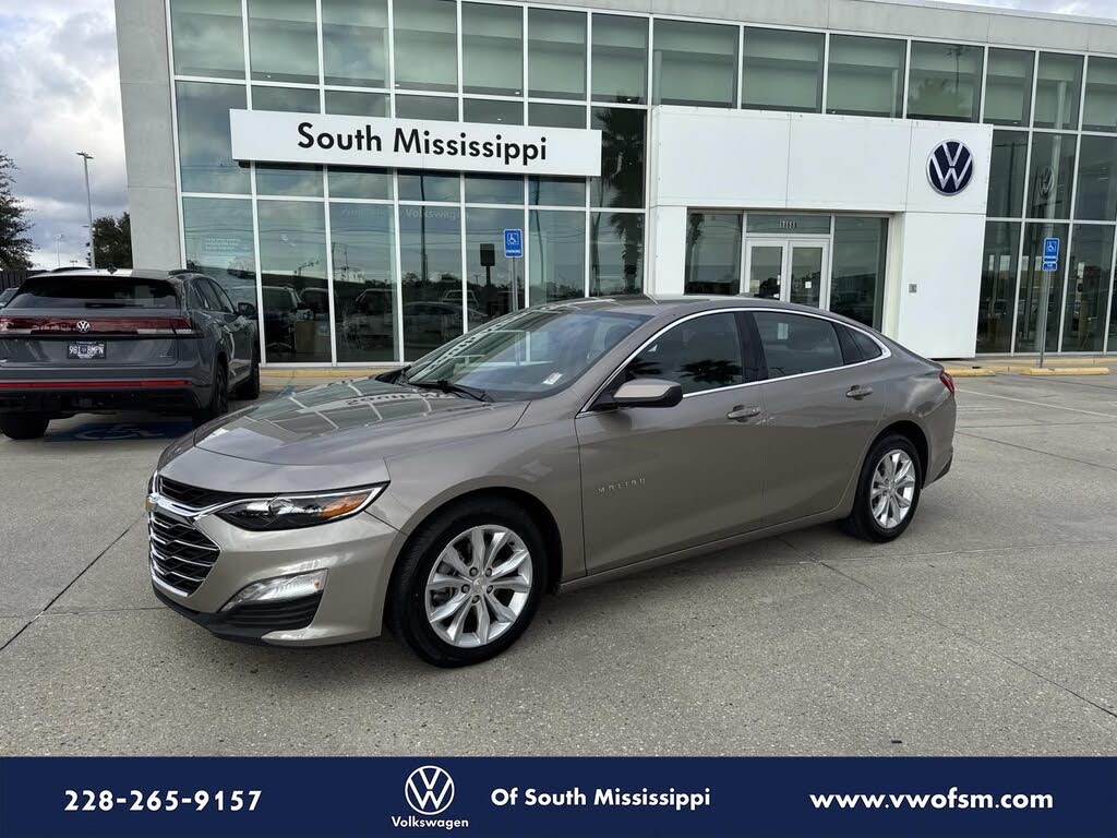 2024 Chevrolet Malibu LT with 1LT FWD