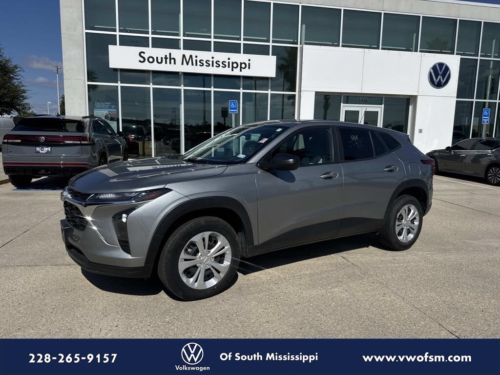 2024 Chevrolet Trax LS FWD