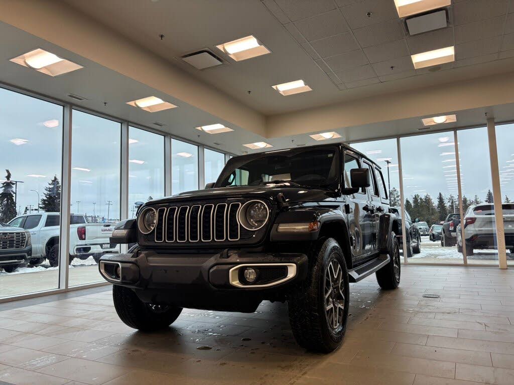 Jeep Wrangler Sahara 4-Door 4WD 2024