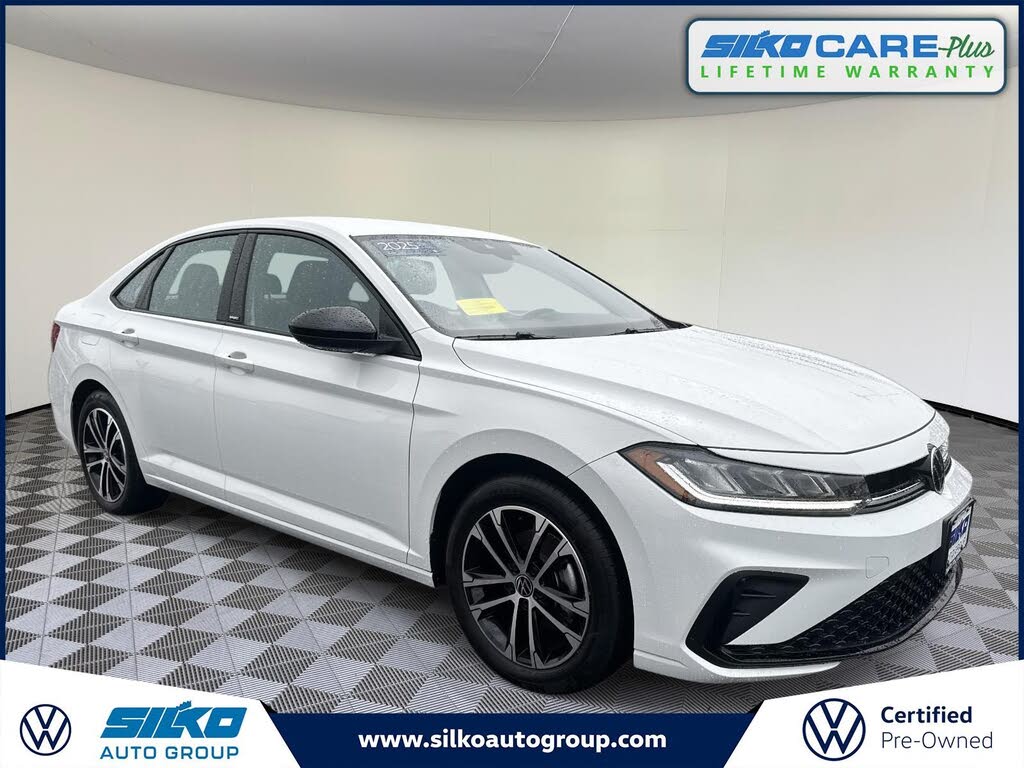 2025 Volkswagen Jetta Sport FWD