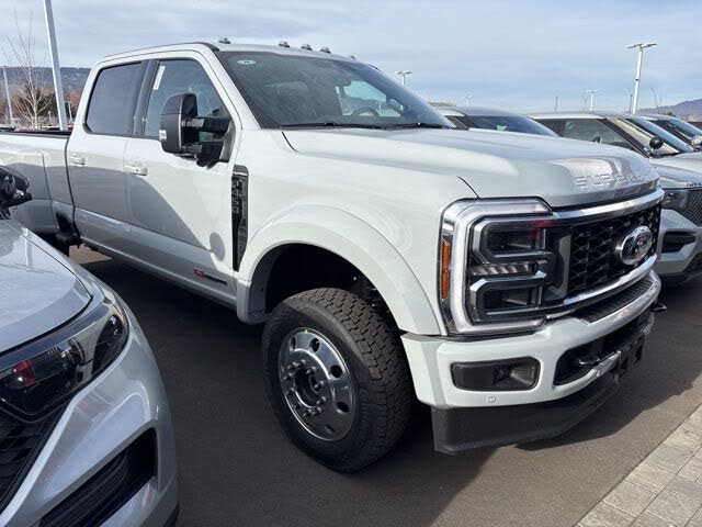2026 Ford F-450 Super Duty Platinum Crew Cab LB DRW 4WD