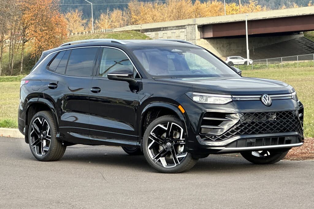 2026 Volkswagen Tiguan SEL R-Line Turbo 4Motion