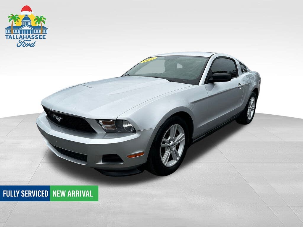 2012 Ford Mustang V6 Coupe RWD