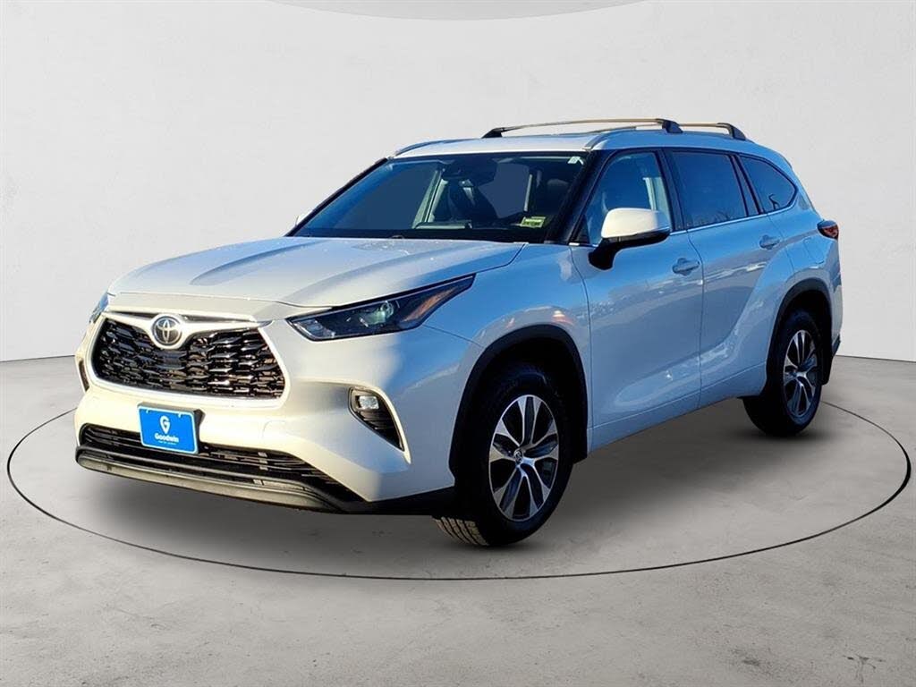 2022 Toyota Highlander XLE AWD