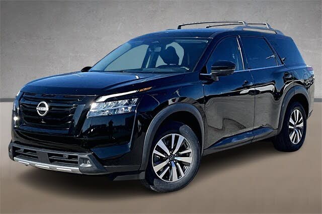 2023 Nissan Pathfinder SL FWD