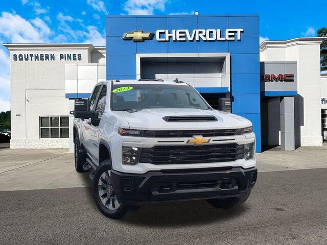 2024 Chevrolet Silverado 2500HD Custom Crew Cab 4WD