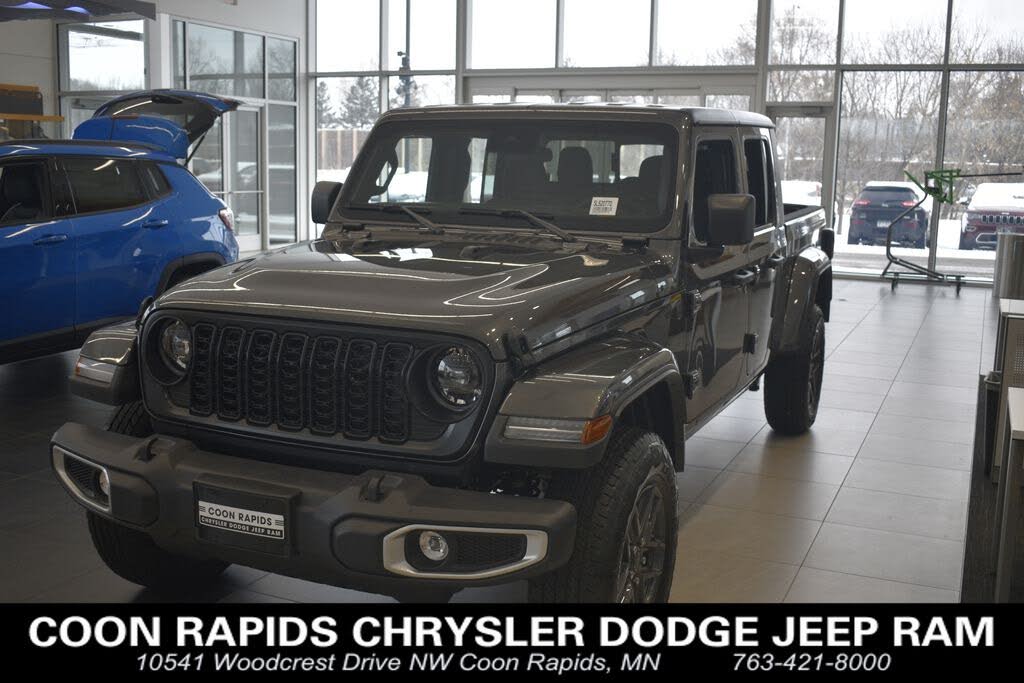 2025 Jeep Gladiator Sport S Crew Cab 4WD