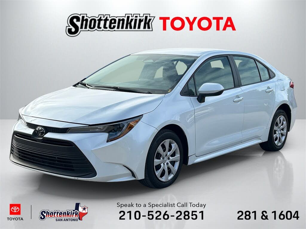 2025 Toyota Corolla LE FWD