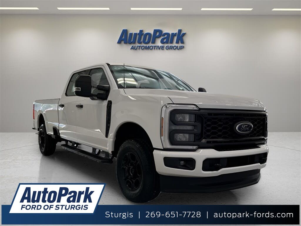 2026 Ford F-350 Super Duty XL Crew Cab 4WD