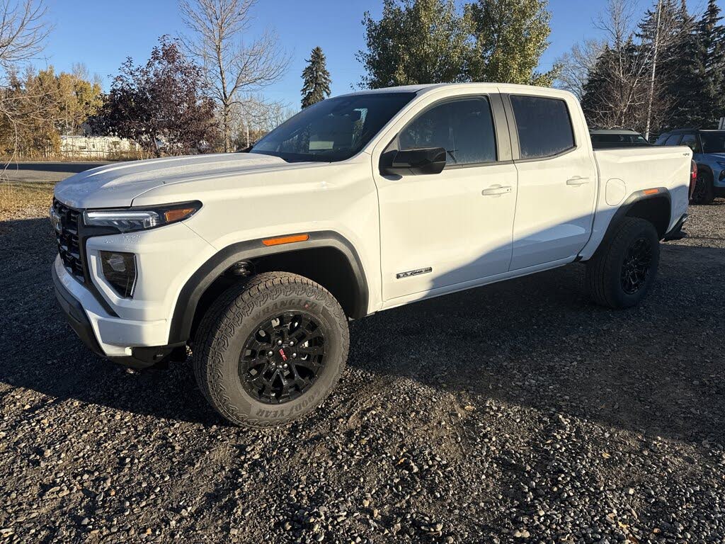GMC Canyon Elevation Crew Cab 4WD 2026