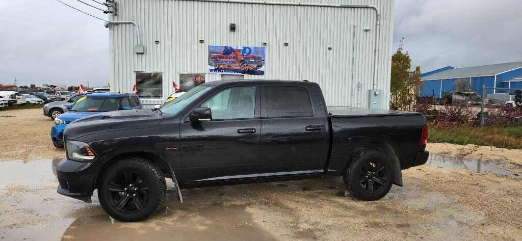 RAM 1500 Sport Crew Cab 4WD 2015