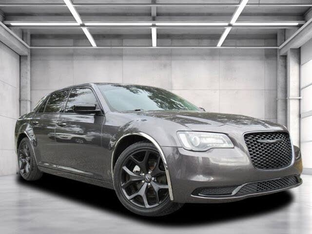 2022 Chrysler 300 Touring RWD