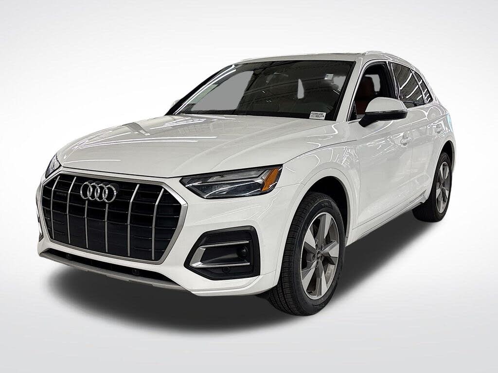 2023 Audi Q5 quattro Premium 40 TFSI