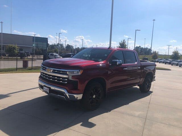 2023 Chevrolet Silverado 1500 LTZ Crew Cab 4WD