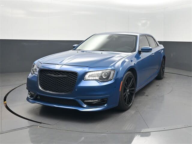 2023 Chrysler 300 Touring L RWD
