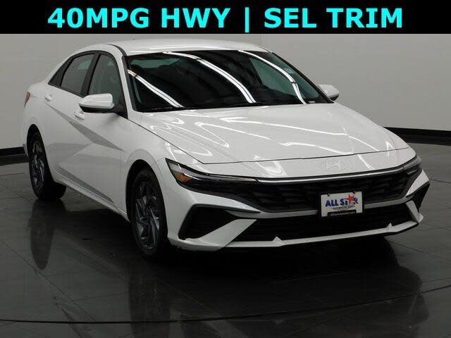 2024 Hyundai Elantra SEL FWD