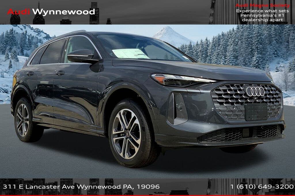 2025 Audi Q5 quattro Premium 40 TFSI