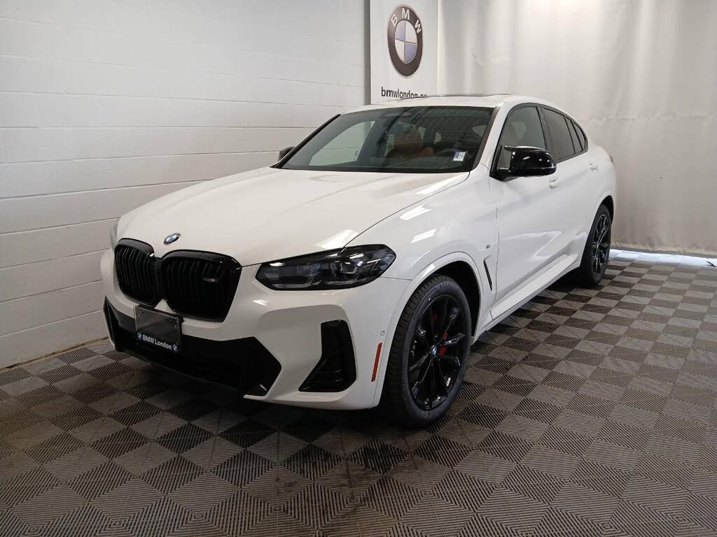2025 BMW X4 M40i AWD