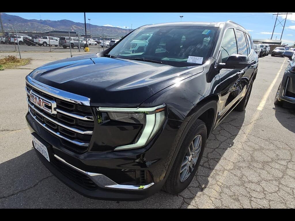 2025 GMC Acadia Elevation FWD