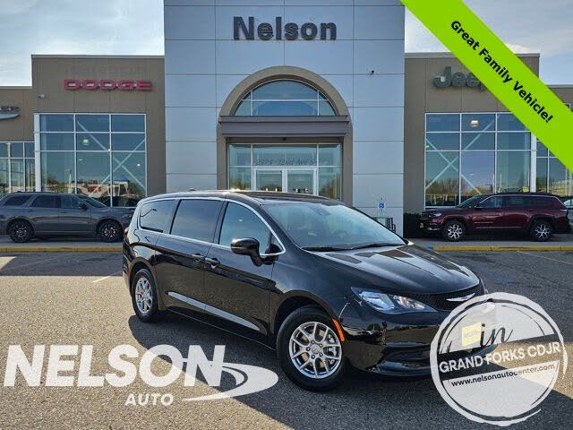 2026 Chrysler Voyager LX FWD