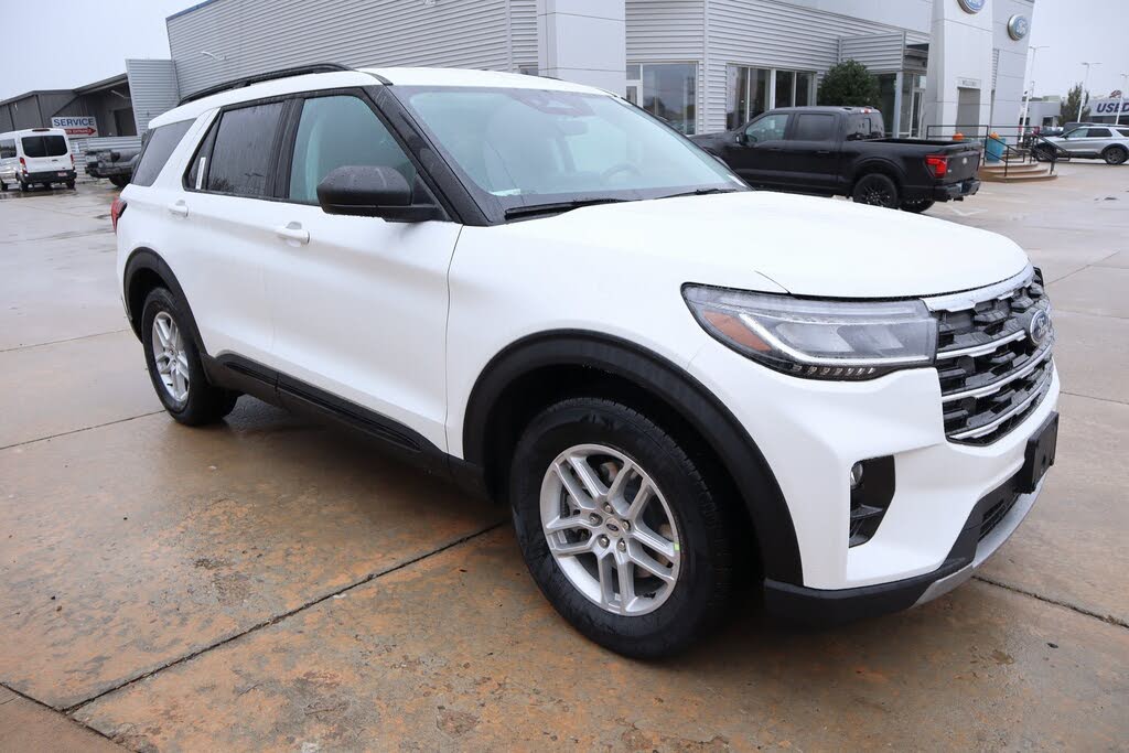 2026 Ford Explorer Active RWD