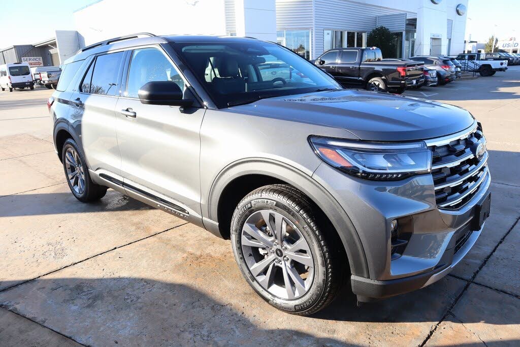 2026 Ford Explorer Active AWD