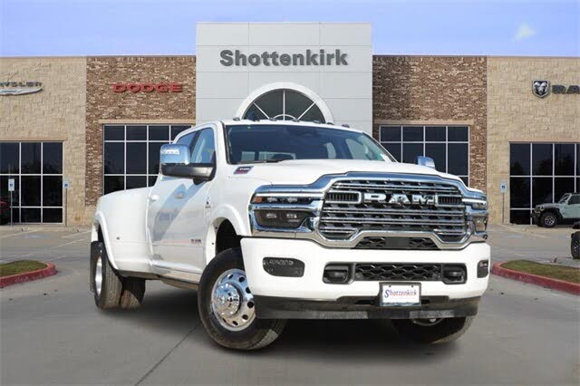 2026 RAM 3500 Limited Crew Cab LB DRW 4WD