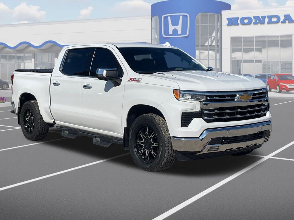 2022 Chevrolet Silverado 1500 LTZ Crew Cab 4WD