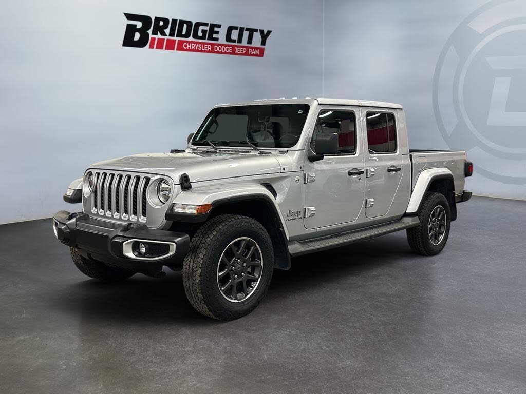 2022 Jeep Gladiator Overland Crew Cab 4WD