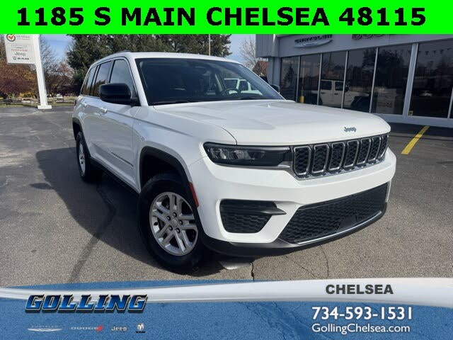 2023 Jeep Grand Cherokee Laredo 4WD