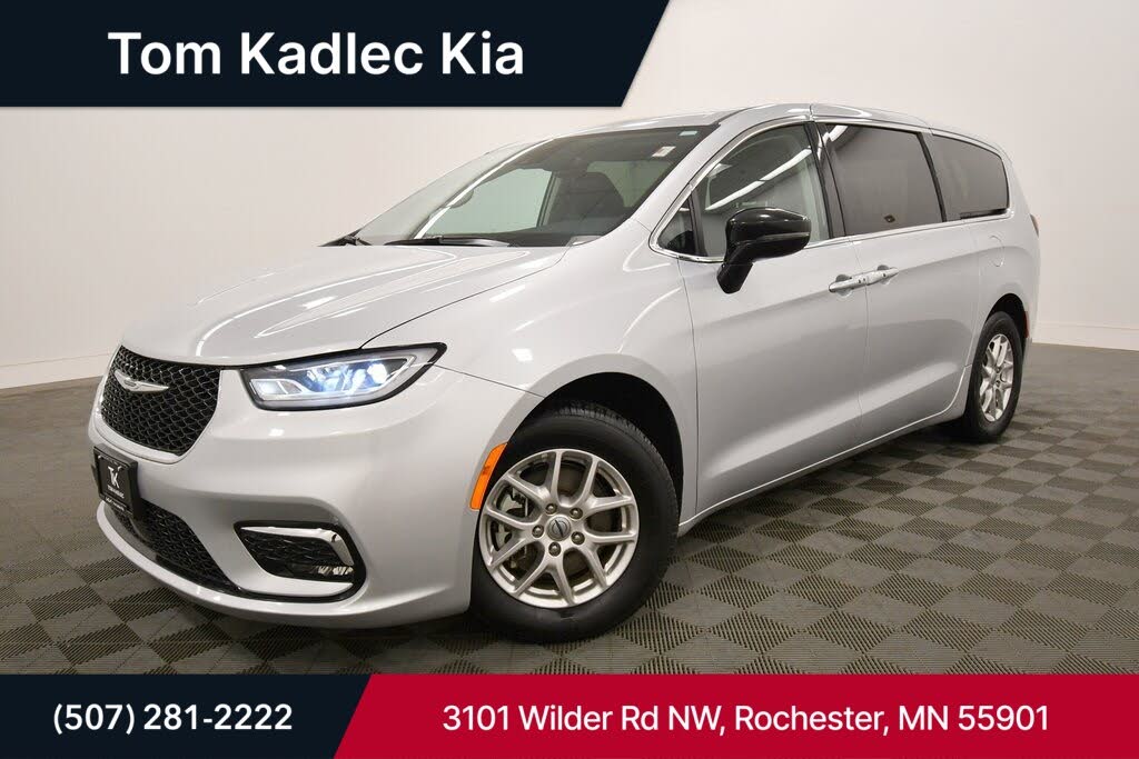 2024 Chrysler Pacifica Touring L FWD