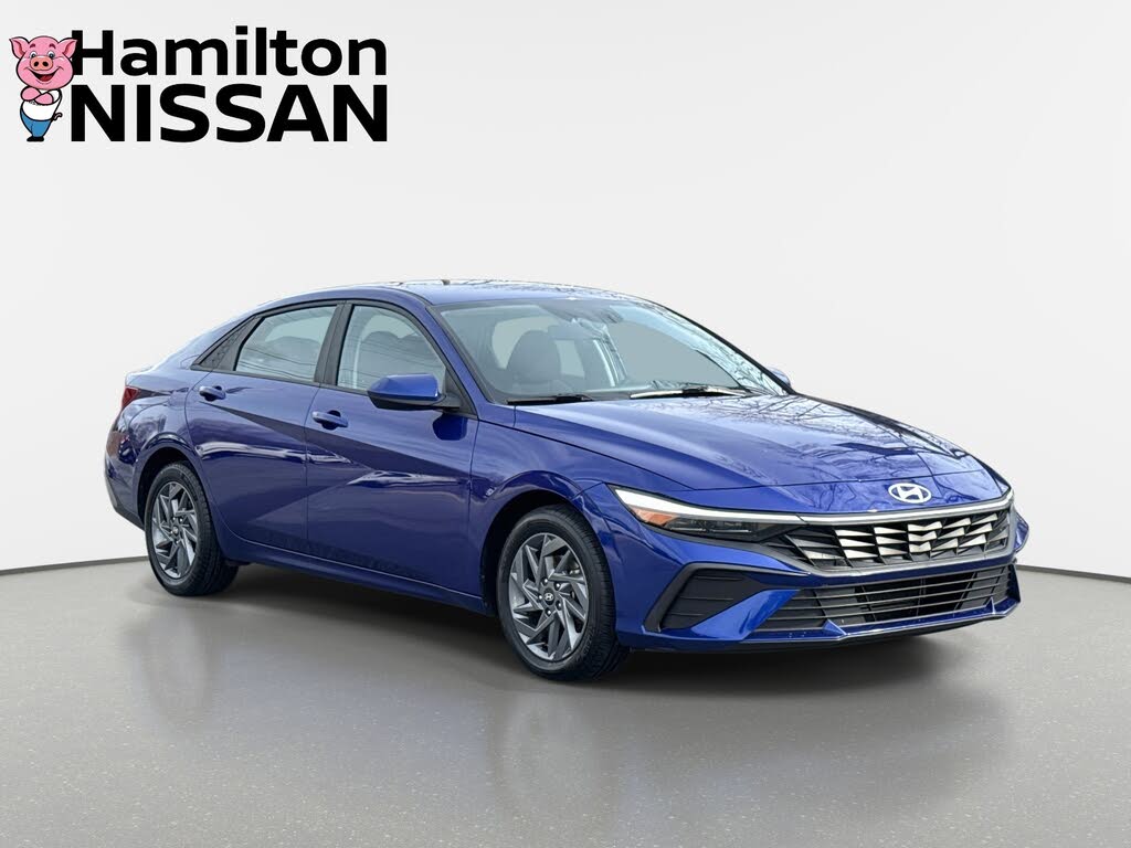 2024 Hyundai Elantra SEL FWD