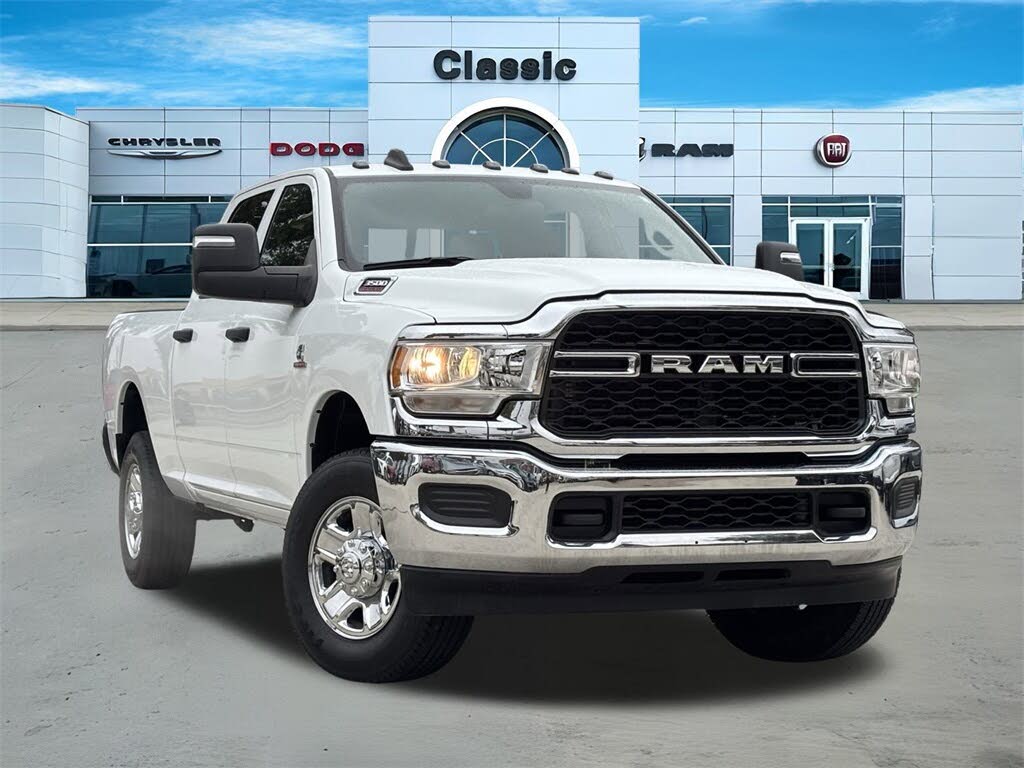 2024 RAM 3500 Tradesman Crew Cab 4WD