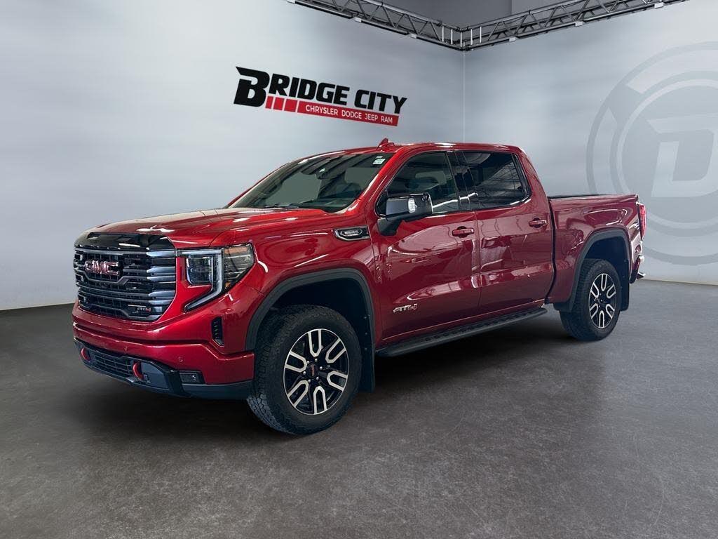 2025 GMC Sierra 1500 AT4 Crew Cab 4WD