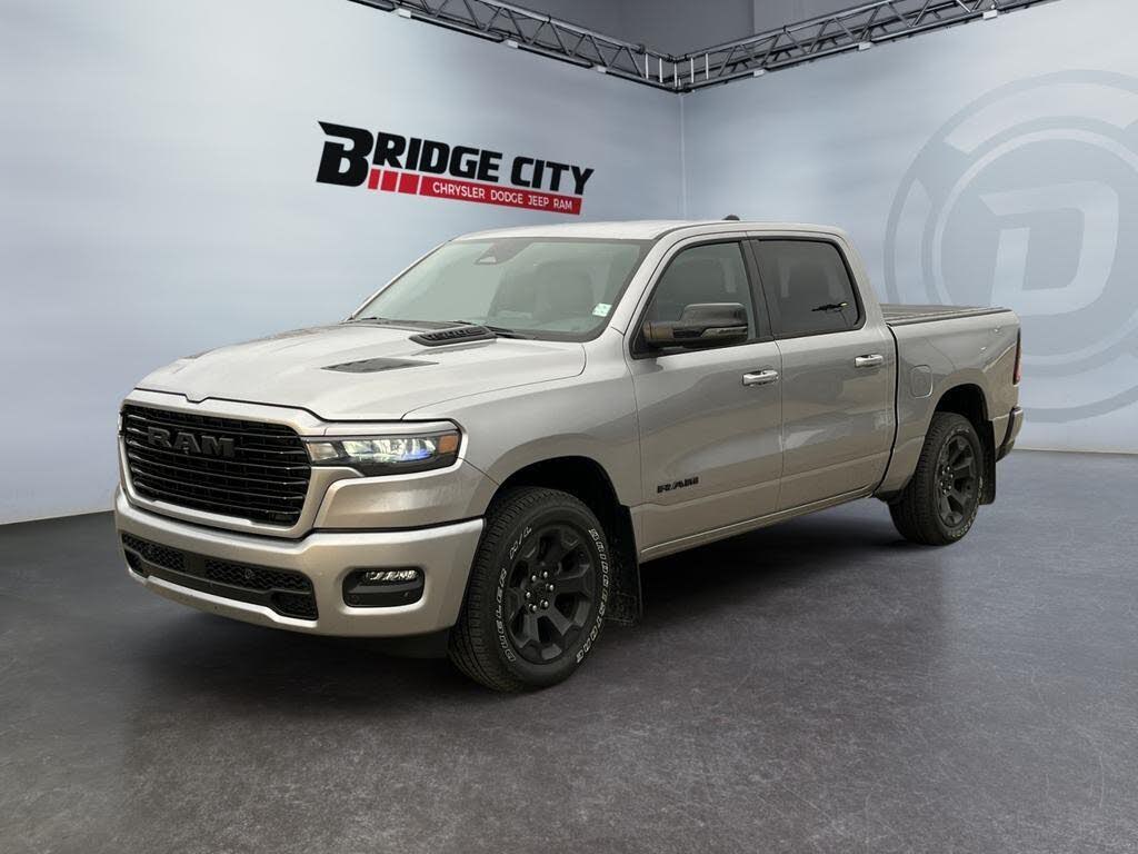 RAM 1500 Sport Crew Cab 4WD 2025