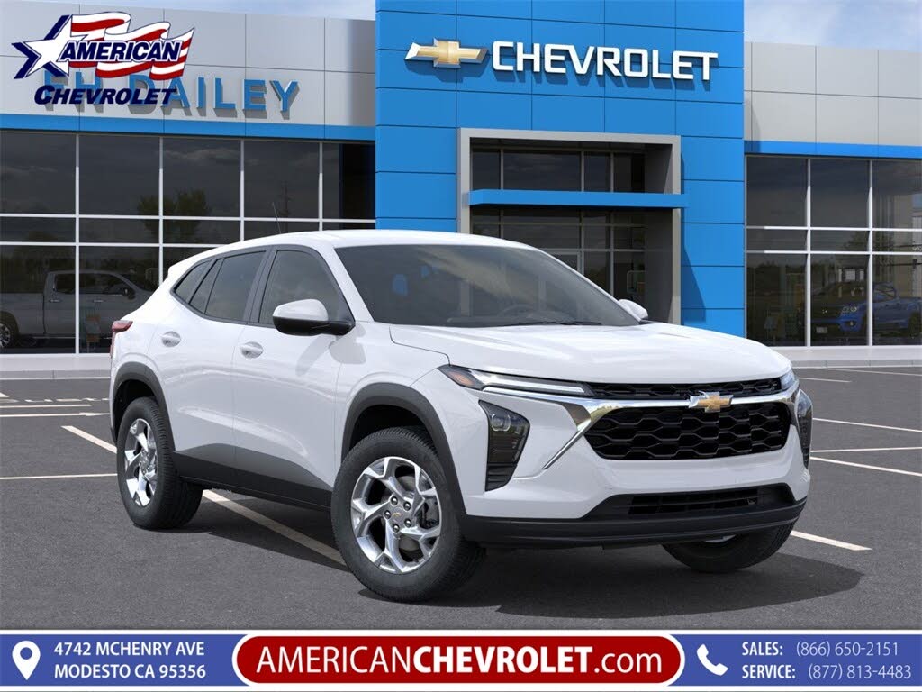 2026 Chevrolet Trax LS FWD