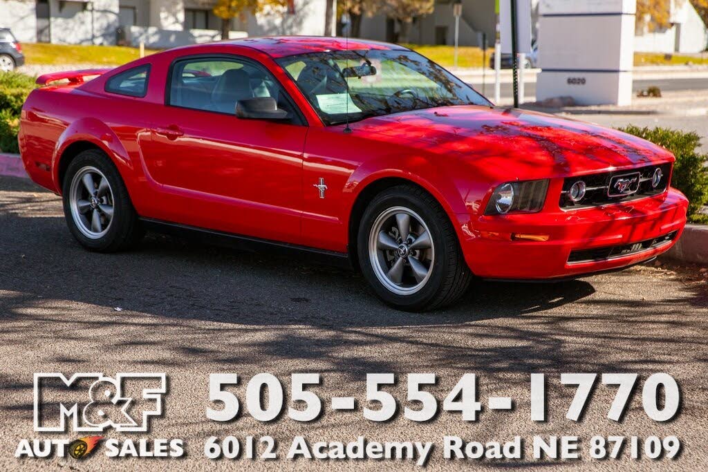 2006 Ford Mustang V6 Premium Coupe RWD