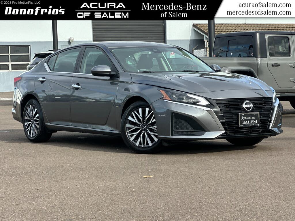 2023 Nissan Altima 2.5 SV FWD