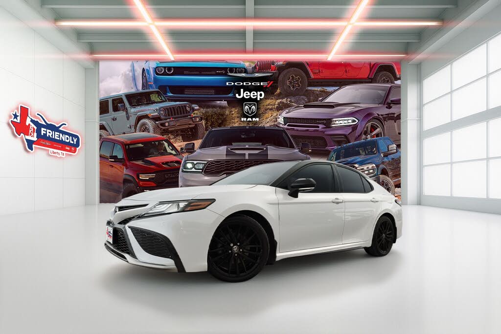 2023 Toyota Camry XSE V6 FWD