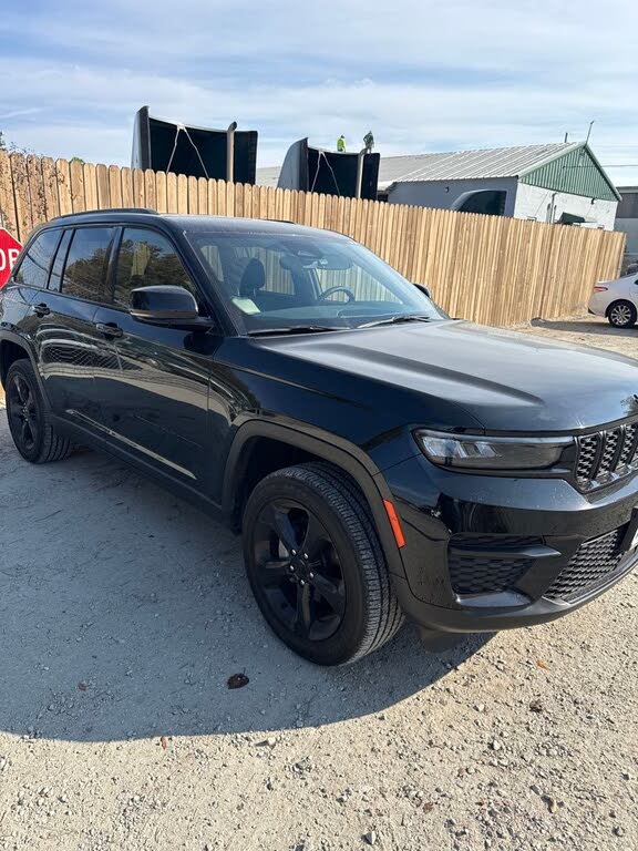 2024 Jeep Grand Cherokee Altitude 4WD