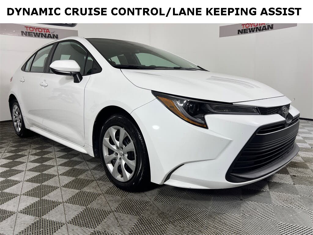2025 Toyota Corolla LE FWD