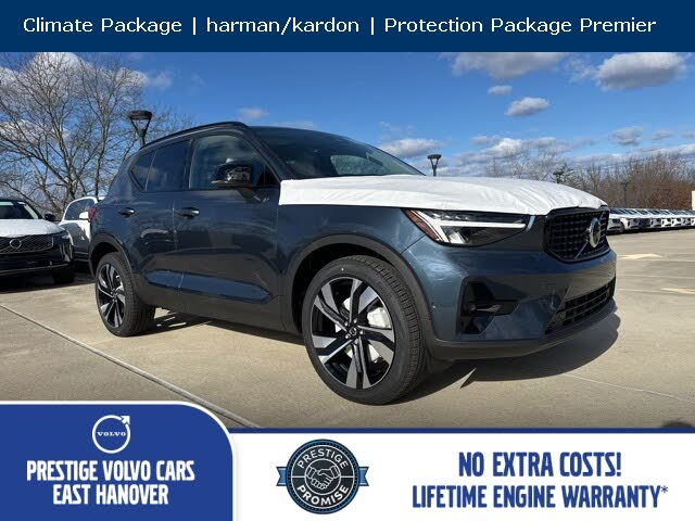 2026 Volvo XC40 B5 Plus AWD