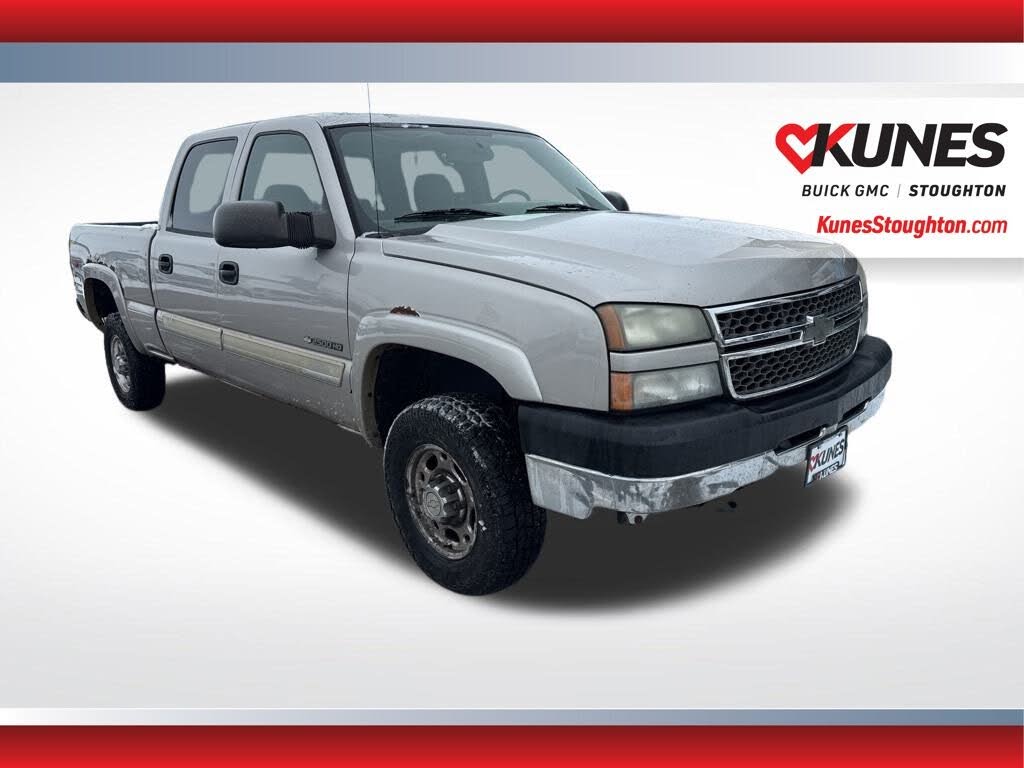 2005 Chevrolet Silverado 2500HD LS Crew Cab 4WD