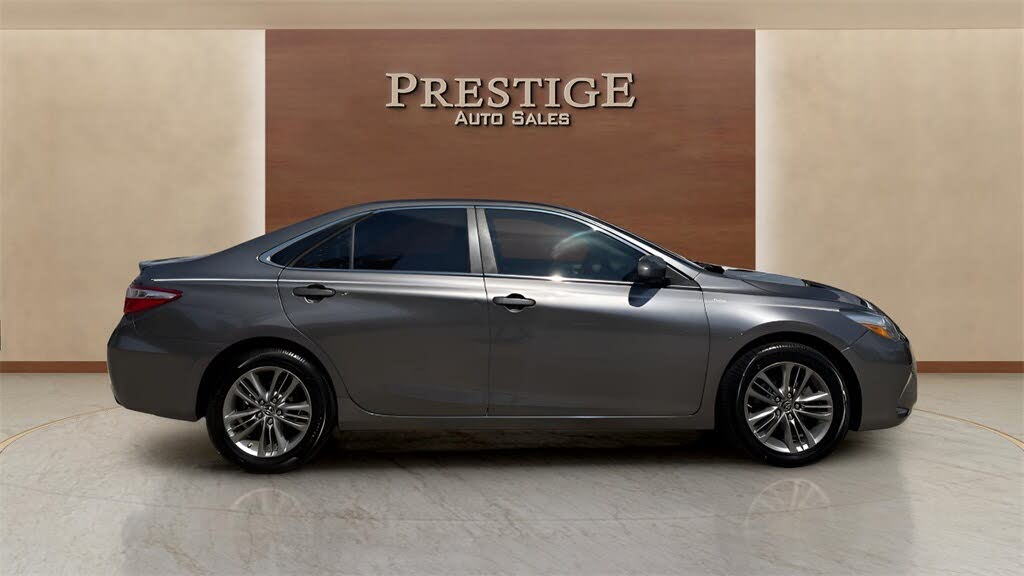 2016 Toyota Camry SE